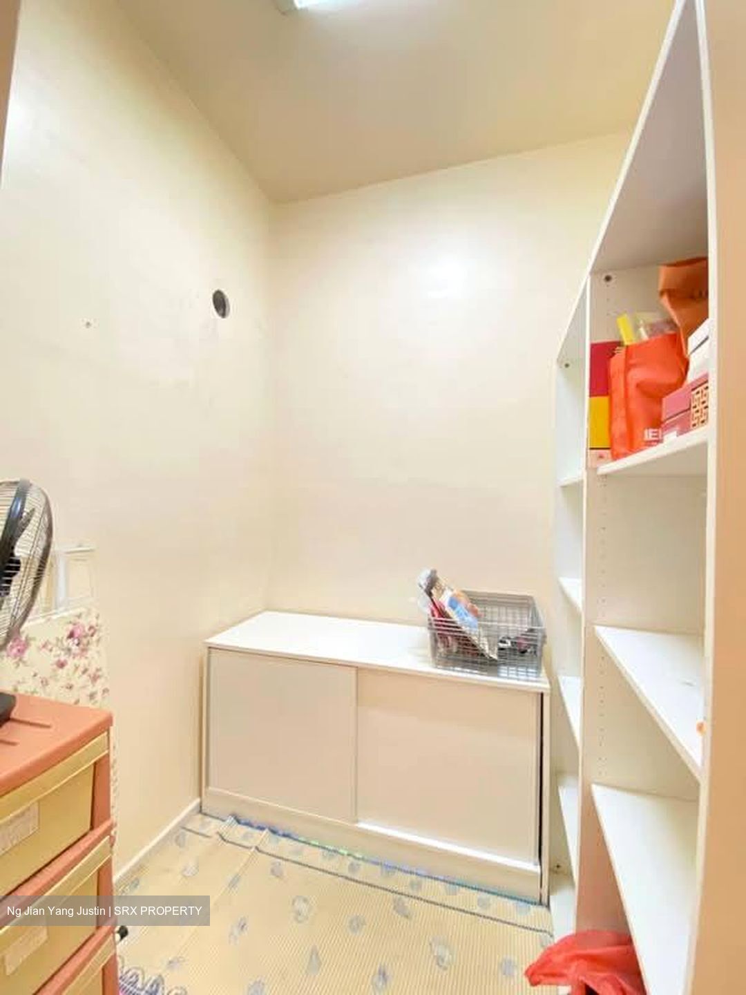 Country Park Condominium (D16), Condominium #590271041